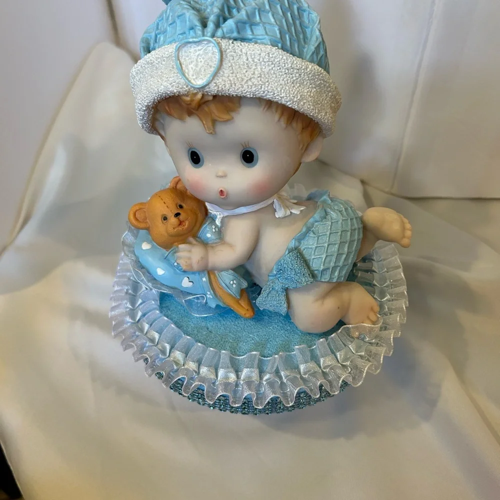 Adorable Baby Figurine with Teddy Bear table decoration for baby shower - Picture 3 of 4